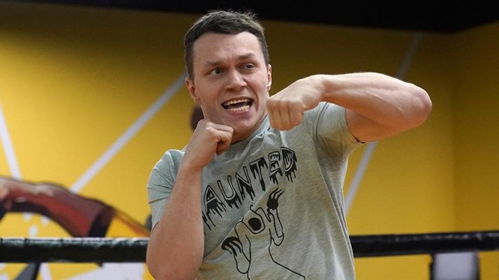 Александр Емельяненко сразится против YouTube-блогера Артема Тарасова в сентябре 2021 года