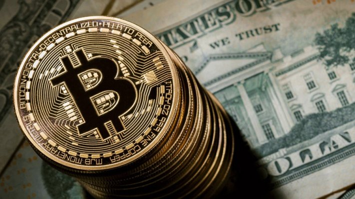 Падение биткоина осенью 2021 года могли спровоцировать массовые продажи криптовалюты