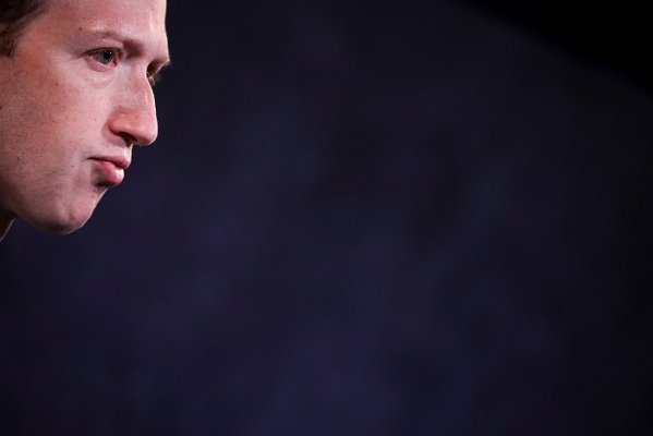 Марк Цукерберг объявил о ребрендинге компании Facebook