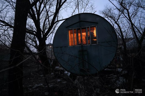 Московский блогер купила квартиру пенсионерке из Омска