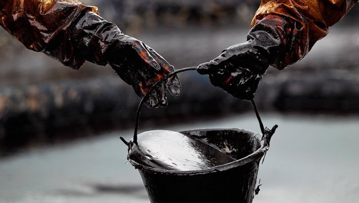 Стоимости нефти продолжает расти: прогнозы экспертов