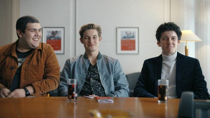 Кадр из сериала "Как продавать наркотики онлайн (быстро)"