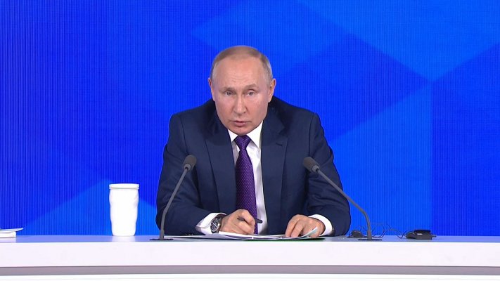 Владимир Путин ответил на вопрос об индексации пенсий в связи с инфляцией на пресс-конференции