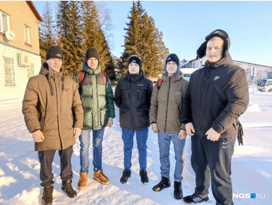 В Рождество в Новосибирске нашли новорожденного ребенка, оставленного в коробке на обочине